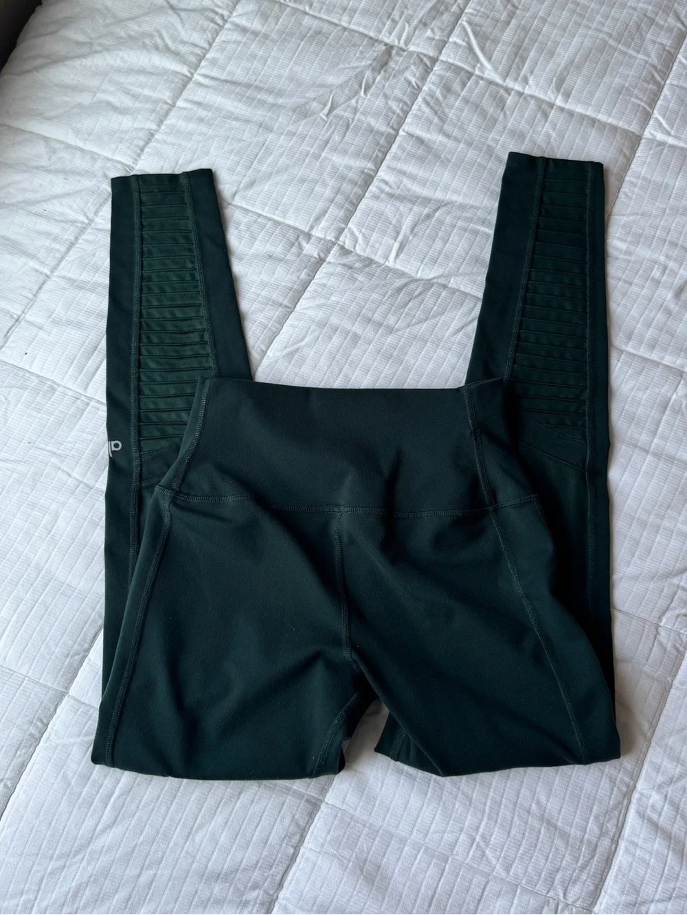 Alo dark green moto leggings size S